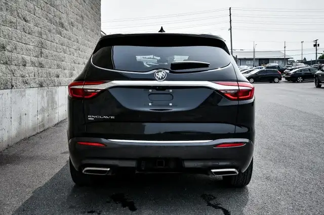 2021 Buick Enclave Premium - Cooled Seats - Leather Seats in Cars & Trucks in Ottawa - Image 6