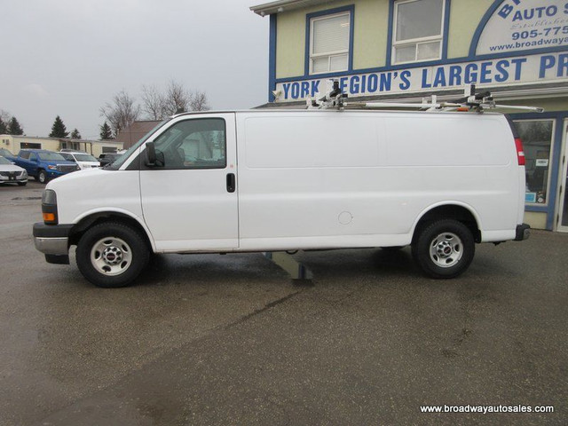 2019 GMC Savana 1-TON CARGO-MOVING 2 PASSENGER 6.0L - V8.. EXTEN in Cars & Trucks in Markham / York Region - Image 3