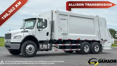 Heavy truck - # STOCK: C-36074 2017 FREIGHTLINER M2 106 CAMION À REBUS CHARGEMENT ARRIÈRE 2017 FREIG...
