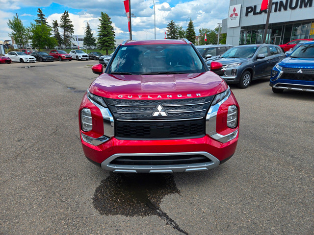 2022 Mitsubishi Outlander SE Low KM | Mitsubishi Certified |... in Cars & Trucks in Calgary - Image 2