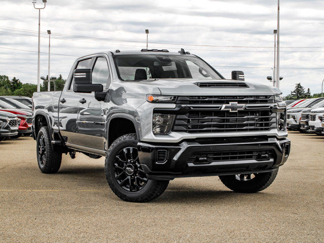 2025 Chevrolet Silverado 2500HD Custom | Running Boards in Cars & Trucks in Edmonton - Image 2