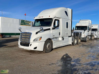 2018 Freightliner Cascadia T/A Sleeper Tractor