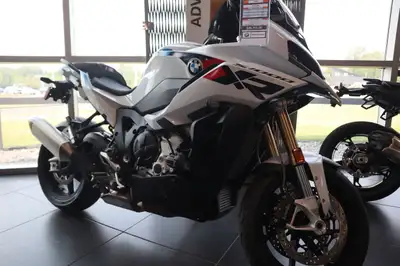 2025 BMW S 1000 XR Light white/M Motorsport - Pre Order Only FULL POWER, FULL ENDURANCE The BMW S 10...