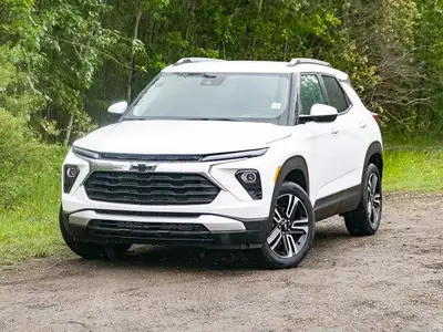 The 2025 Chevrolet TrailBlazer LT is a stylish and practical compact SUV, offering a perfect blend o...