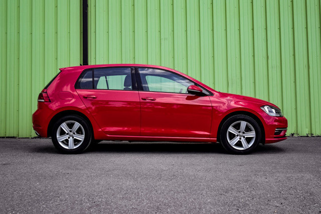 2018 Volkswagen Golf Comfortline - Sunroof - Leather Seats in Cars & Trucks in Kingston - Image 2