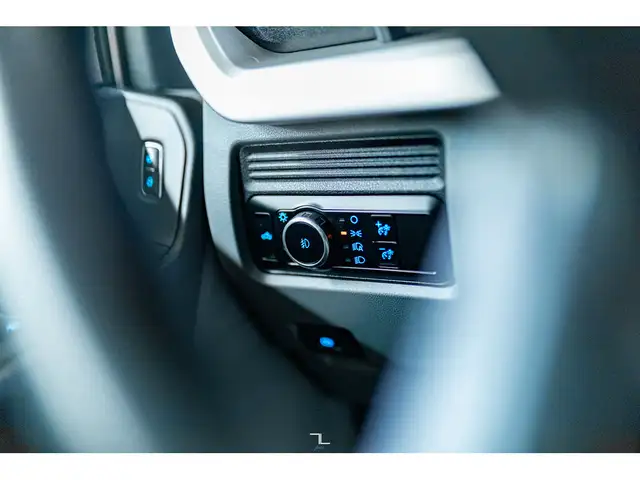 2023 Ford F-350 4x4 Crew Cab XL Deck BCam dans Autos et camions dans Grande Prairie - Image 22