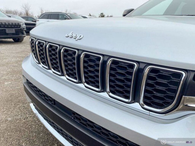 2024 Jeep Grand Cherokee L Laredo 4X4 | SUNROOF | TOW PKG | 7 PA in Cars & Trucks in Mississauga / Peel Region - Image 3