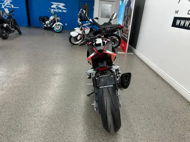 2024 Aprilia Tuono V4 Factory SE - V6254 - -No Payments for 1 Ye in Sport Bikes in Markham / York Region - Image 7