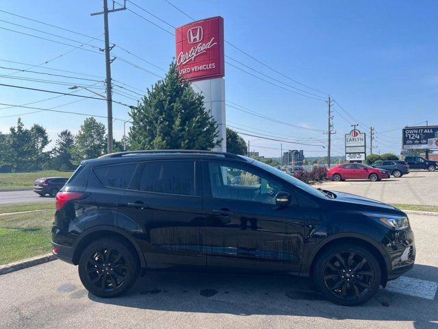 2019 Ford Escape Titanium | Top Of The Line | Full Service in Cars & Trucks in London - Image 3