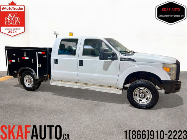 2011 Ford F-350 Super Duty 4X4! SERVICE BOX! ONE OWNER! in Cars & Trucks in Mississauga / Peel Region - Image 3