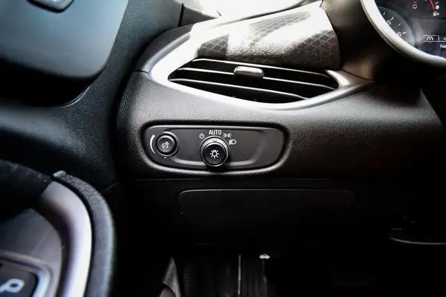 2023 Chevrolet Malibu LT • HEATED SEATS • SIRIUSXM • CP/AA in Cars & Trucks in Kingston - Image 12