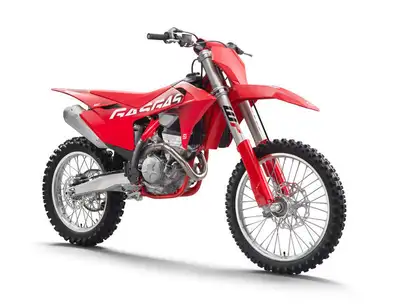 Save $3000 OR Finance as low as 0.99%/60 Months OAC!!!* SALE PRICE: $9798 + HST ($11,699 MSRP + $700...