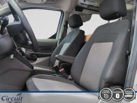 La Transit Connect XL 2.0/L 2023 est robuste, économique, dotée d'un bon volume utile et d'un niveau... (image 9)