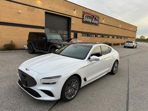 2023 Genesis G70 2.0T Advanced AWD Clean Carfax Certified Low Km