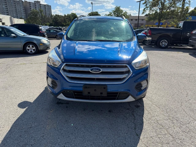 2017 Ford Escape SE 1.5L 4 CYLINDER | VERY FUEL EFFICIENT in Cars & Trucks in London - Image 2