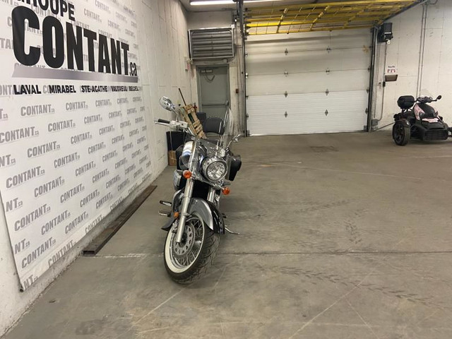 2014 SUZUKI VL800T in Street, Cruisers & Choppers in Laval / North Shore - Image 2