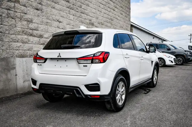 2021 Mitsubishi RVR SE AWC • HEATED SEATS • REAR CAM • CP/AA in Cars & Trucks in Ottawa - Image 4