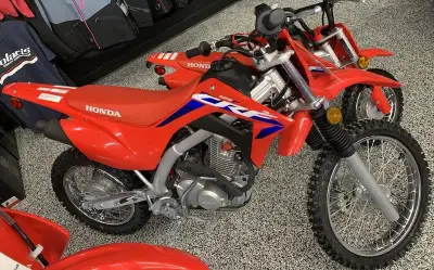 2024 Honda CRF125F - FINANCING AVAILABLE - DELIVERY AVAILABLE - TRADES WANTED -CALL FOR AVAILABILITY...