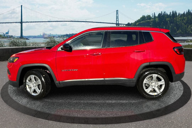 2024 Jeep Compass NORTH in Cars & Trucks in North Shore - Image 2