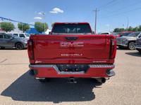 Denali includes eye-catching features that give the vehicle its signature, standout good looks. One... (image 7)