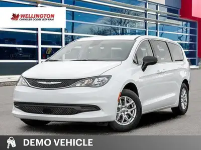 This Chrysler Grand Caravan has a trusty Regular Unleaded V-6 3.6 L/220 engine powering this Automat...