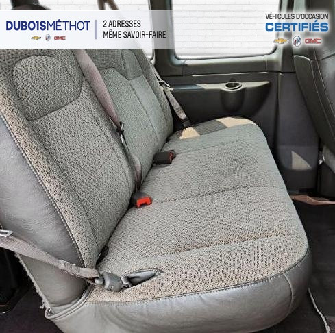 2020 Chevrolet Express Passenger 12 PASSAGERS, ALLONGEE, V6 4.3L in Cars & Trucks in Victoriaville - Image 4