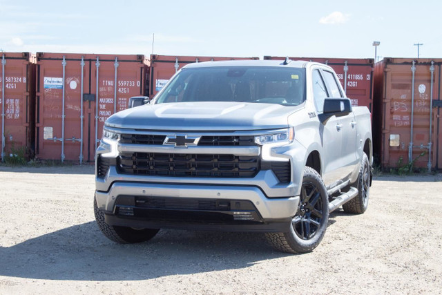 2025 Chevrolet Silverado 1500 Crew RST 4WD in Cars & Trucks in Edmonton - Image 2