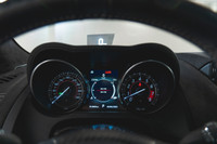 Jaguar F-TYPE Coupe 575hp SVR AWD 2019: - Extérieur satin orange MADAGASCAR par SVO sur intérieur en... (image 4)