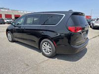 ENGINE: 3.6L PENTASTAR VVT V6 W/ESS (STD),DIAMOND BLACK CRYSTAL PEARL,BLACK SEATS,TRANSMISSION: 9-SP... (image 6)