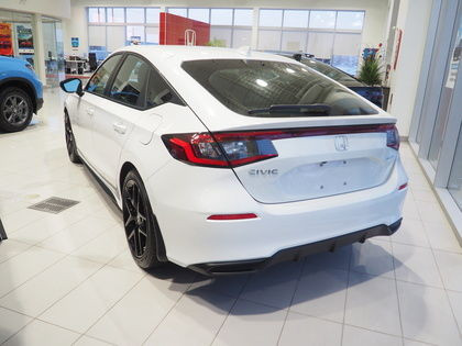 2025 Honda Civic Hatchback Sport CVT in Cars & Trucks in Edmonton - Image 2