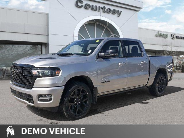 2025 Ram 1500 SporT | Tri-Fold Tonneau cover | 3M | in Cars & Trucks in Calgary