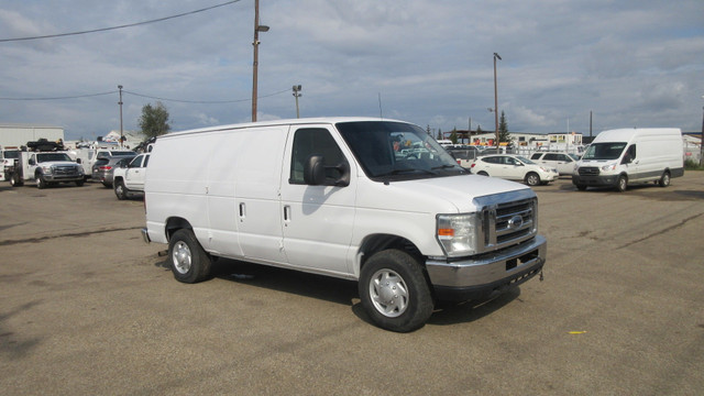 2009 FORD E-350 RWD CARGO VAN in Heavy Equipment in Vancouver - Image 3