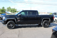 ONE OWNER CLEAN CARFAX DONT PAY EXTRA FOR SAFETY Drive in style with this fully-loaded 2017 GMC Sier... (image 3)