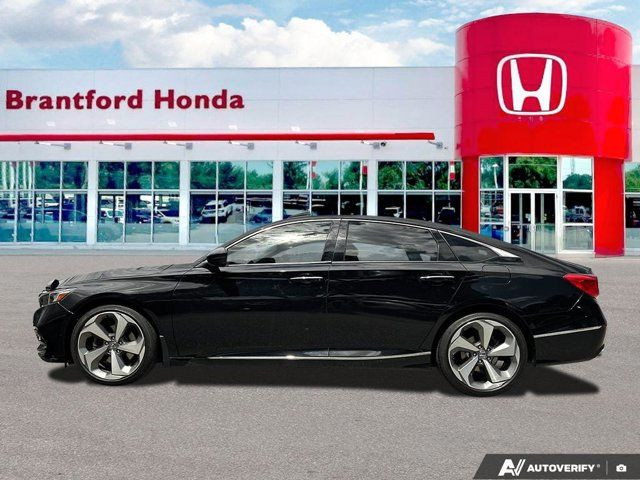 2019 Honda Accord Sedan Touring 2.0 in Cars & Trucks in Brantford - Image 2