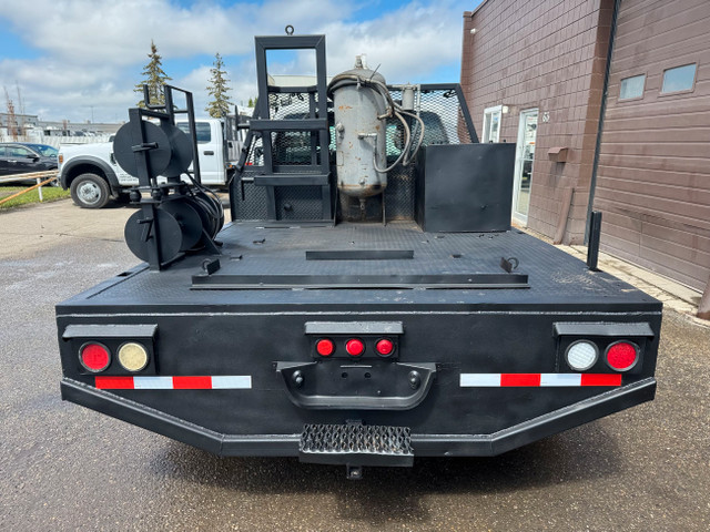 2015 Ford F-350 DRW XLT Flat Bed Welding Setup in Cars & Trucks in Calgary - Image 4