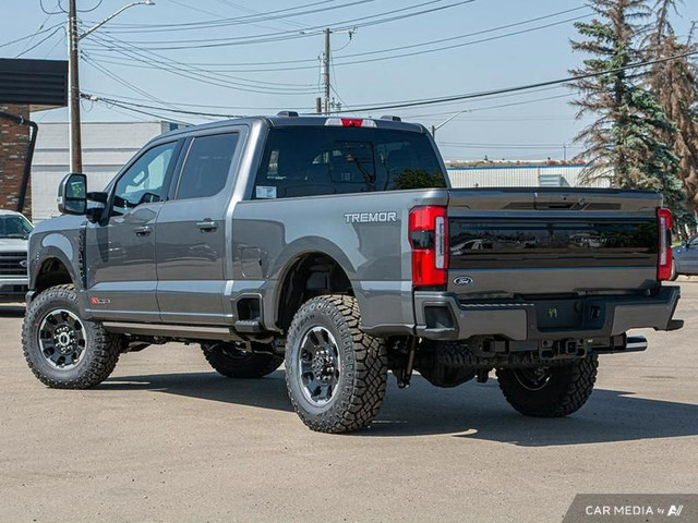 2025 Ford F-350 Super Duty PLATINUM in Cars & Trucks in Edmonton - Image 4