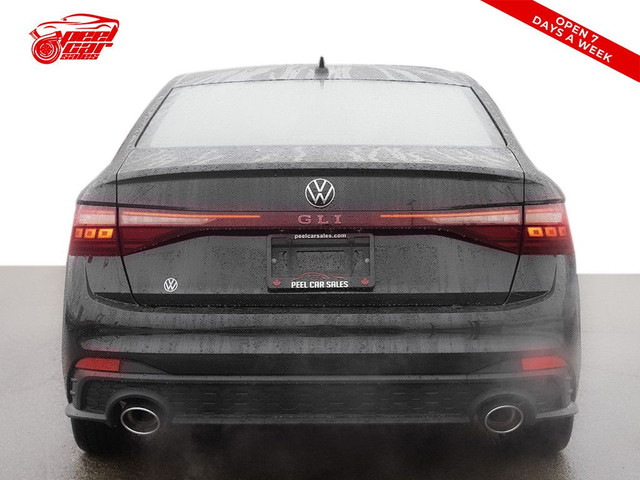 2025 Volkswagen Jetta GLI SUNROOF, REMOTE STARTER, KEYLESS ENTRY in Cars & Trucks in Mississauga / Peel Region - Image 4