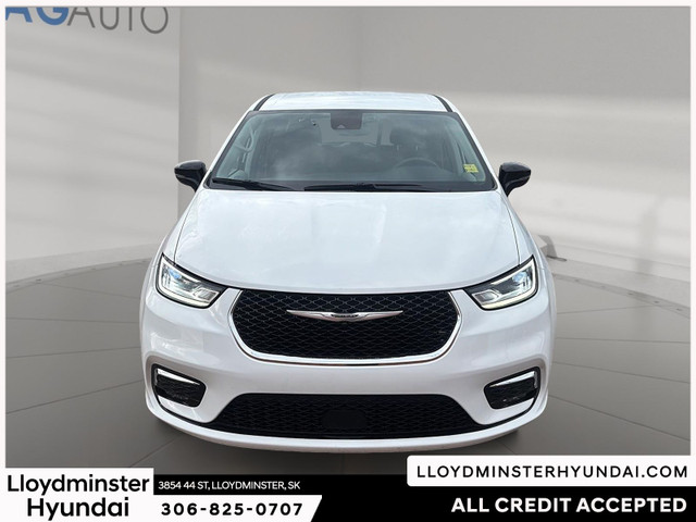 2024 Chrysler Pacifica in Cars & Trucks in Lloydminster - Image 2
