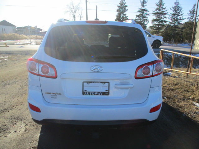2012 Hyundai Santa Fe in Cars & Trucks in Ottawa - Image 4