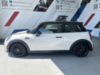 2024 MINI Cooper S FWD 7-Speed Automatic 2.0L 16V TwinPower Turbo EXTERIOR - NANUQ WHITE INTERIOR -... (image 2)