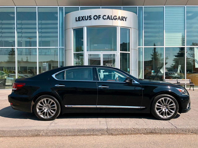 2013 Lexus LS 600h L Executive in Cars & Trucks in Calgary - Image 2