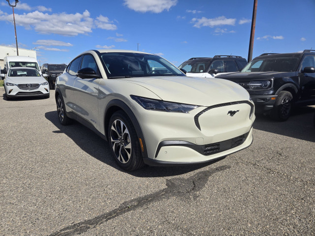 2025 Ford Mustang Mach-E SELECT | COMFORT PKG LITE | MOBILE PWR  in Cars & Trucks in Calgary - Image 3