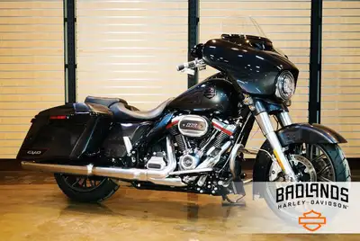 Was: $43,500 Now: $35,495$230 Bi-Weekly 2020 Harley-Davidson CVO™ Street GlideWE WENT BIG, NOW IT’S...