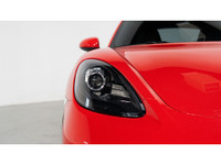 This beautiful 2018 Porsche 718 Cayman is a local Ontario vehicle with a clean Carfax report. Unleas... (image 4)