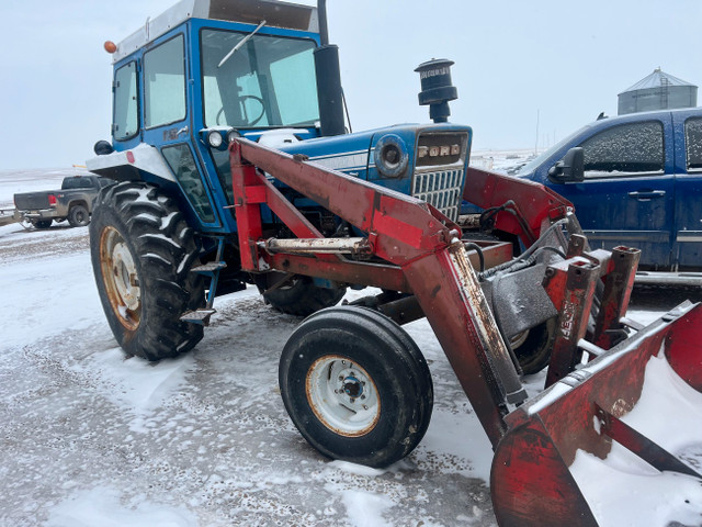 1975 Ford 7000 Dual power in Farming Equipment in Medicine Hat - Image 2