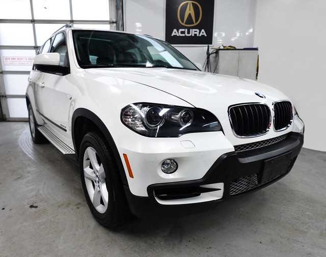 2010 BMW X5 LOW KM FOR YEAR ,ONE OWNER,WELL MAINTAIN in Cars & Trucks in City of Toronto