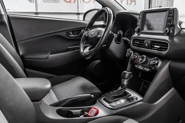 Hyundai Kona Preferred AWD+VOLANT/SIEGES.CHAUFF+CARPLAY 2019 in Cars & Trucks in Laval / North Shore - Image 42