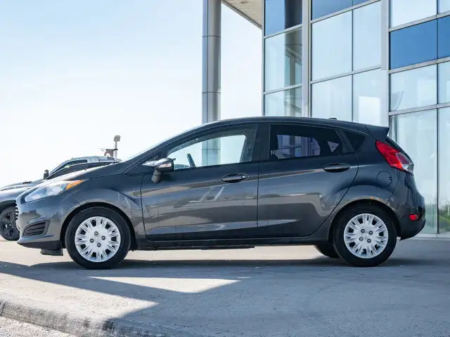 2015 Ford Fiesta SE in Cars & Trucks in Barrie - Image 5