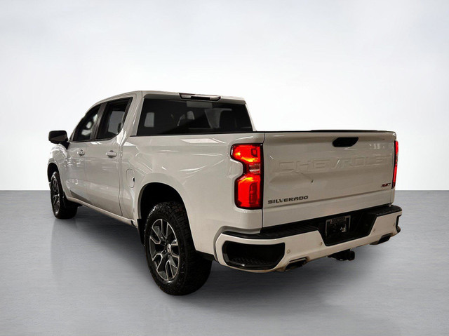 2022 Chevrolet Silverado 1500 RST | 5.3L | Heated Steering Wheel in Cars & Trucks in Calgary - Image 3