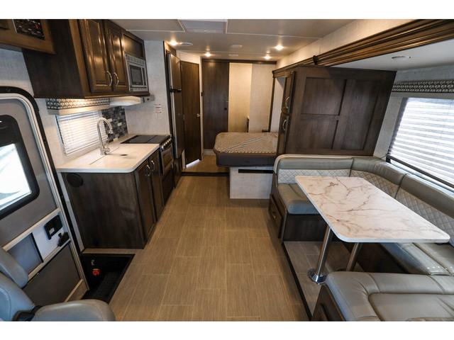  2021 Gulf Stream Conquest Class C 6250 Conquest 1 extension a m in RVs & Motorhomes in Laval / North Shore - Image 4